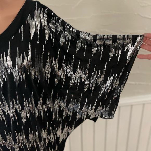 Sequined one shoulder dolman sleeved dress - Picture 3 of 5